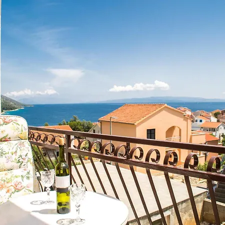 2 Bedroom Gorgeous In Okrug Gornji Apartment Trogir