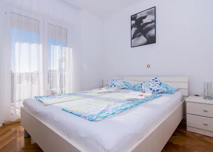 Lovely In Okrug Gornji Apartament *